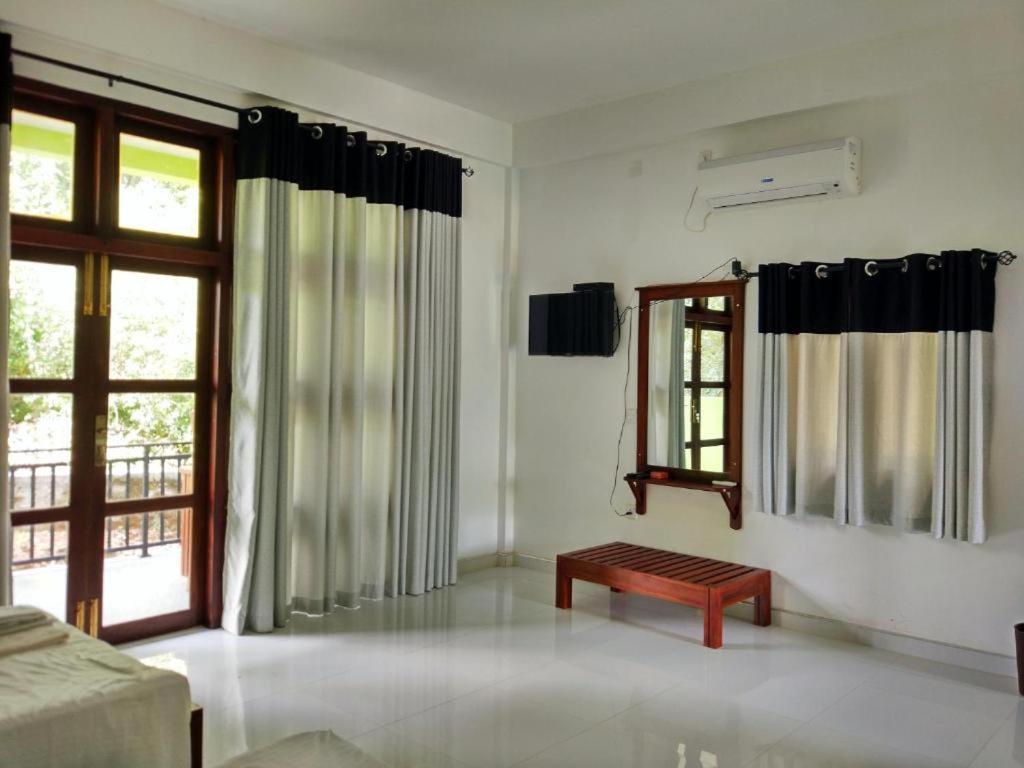 Wildescape Polonnaruwa Vila Exterior foto
